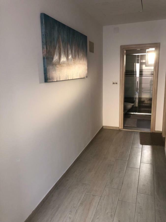 Apartmans And Rooms "Slavica" Novalja Bagian luar foto